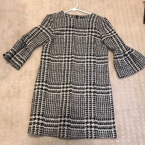 NWOT! Zara houndstooth Bell sleeve dress